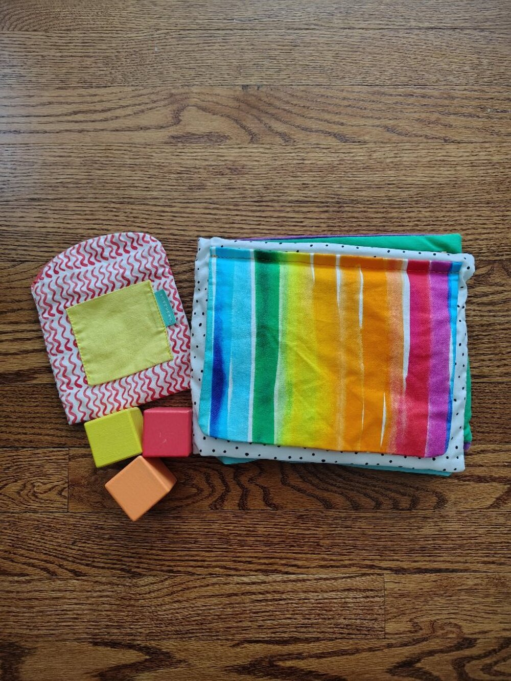Lovevery Soft Book, Crinkle Bag and Blocks from the Charmer (3-4m) and Explorer